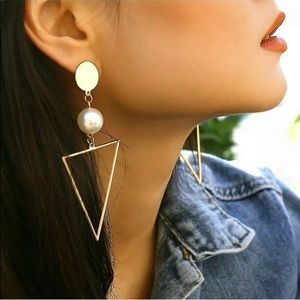 gold triangle fashion earrings